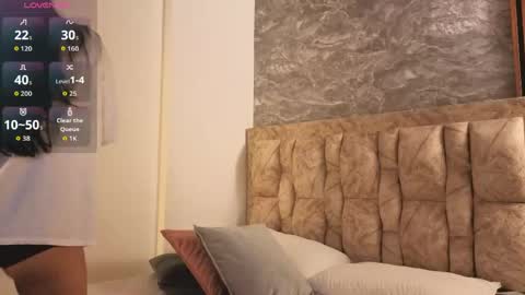 chloe_bluee_ online show from 05.26.26