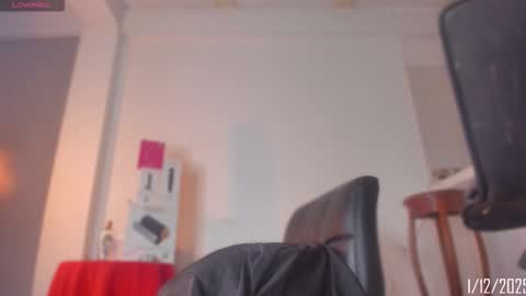 Snapshot of chloe_cooperr chatting on 12.02.25 chloe_cooperr online show from 12.02.25