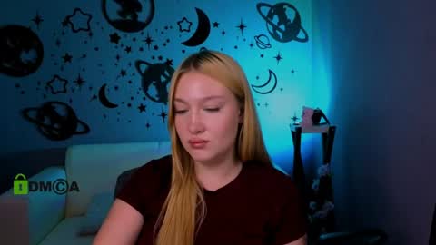 Snapshot of chloe_ley chatting on 06.22.26 chloe_ley online show from 06.22.26