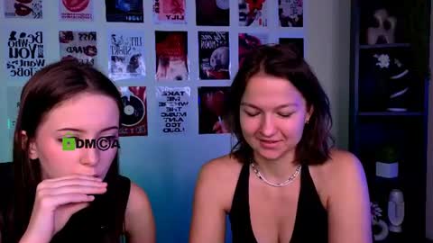 Snapshot of chloe_ley chatting on 07.30.26 chloe_ley online show from 07.30.26