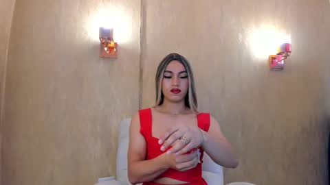 Snapshot of chloe_luxury chatting on 03.28.26 chloe_luxury online show from 03.28.26