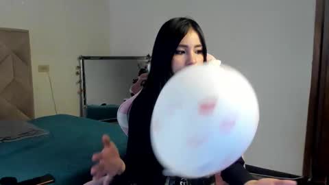 Chloe online show from 03.04.26