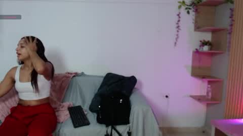 Snapshot of chloe_peach_ chatting on 05.21.26 chloe_peach_ online show from 05.21.26