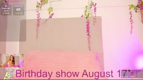 Snapshot of chloe_peach_ chatting on 07.21.26 chloe_peach_ online show from 07.21.26