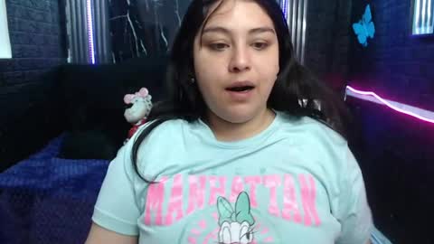 Snapshot of chloe_smith5 chatting on 06.13.26 chloe_smith5 online show from 06.13.26