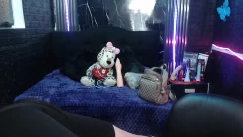 chloe_smith5 online show from 06.30.26