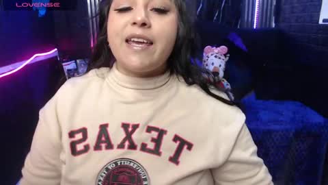 chloe_smith5 online show from 07.10.26