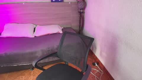 chloe_stark_ online show from 05.20.26