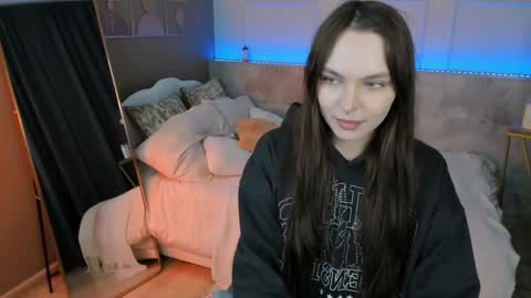 Snapshot of chloe_sunny chatting on 05.29.26 Chloe online show from 05.29.26