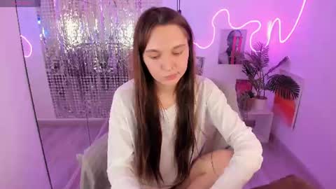 Chloe online show from 07.03.26