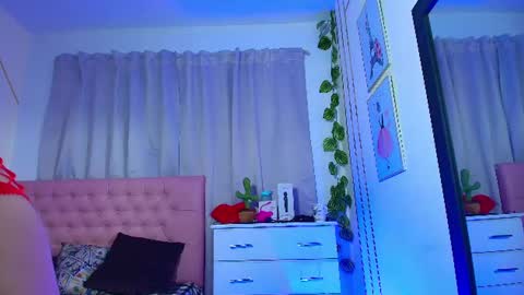 Snapshot of chloe_swarts chatting on 08.02.26 Lulu online show from 08.02.26