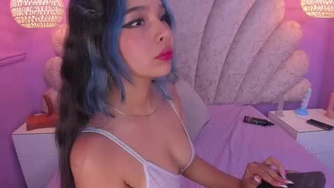 Snapshot of chloe_watson_ chatting on 02.16.25 online show from 02.16.25