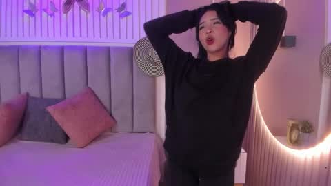 Snapshot of chloe_watson_ chatting on 09.21.25 online show from 09.21.25