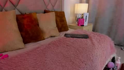 Snapshot of chloe_wilson7 chatting on 11.28.25 chloe_wilson7 online show from 11.28.25