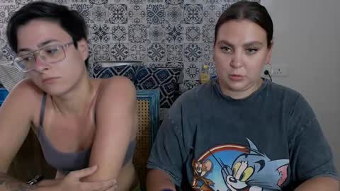 Snapshot of chloe_x_ chatting on 02.16.25 Eva and Sandra online show from 02.16.25