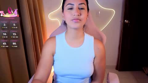 Snapshot of chloebum_ chatting on 12.22.25 Chloe online show from 12.22.25