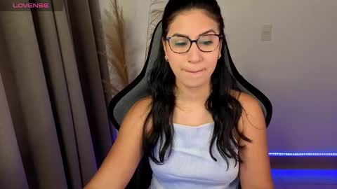 Chloe online show from 04.27.26