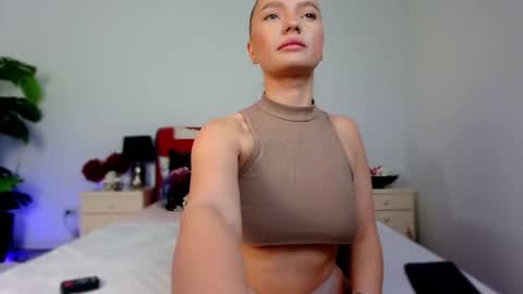 Snapshot of chloecheryy chatting on 02.07.26 Chloe online show from 02.07.26