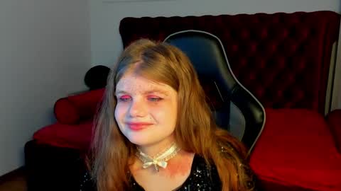 ChloeHalses online show from 04.29.26