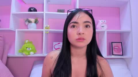 Chloe online show from 03.03.26