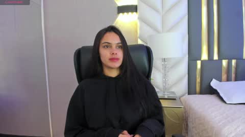  Chloe Harper  online show from 04.30.26