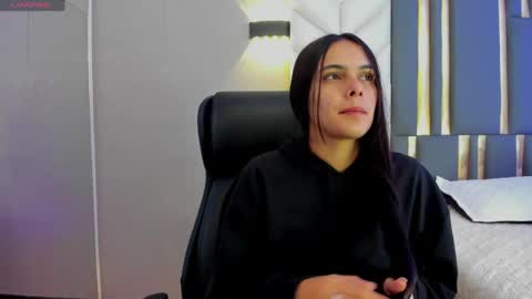  Chloe Harper  online show from 05.01.26