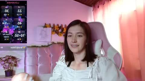 Snapshot of chloejohnsoon chatting on 02.26.25 Chloe online show from 02.26.25