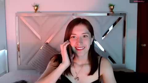 Snapshot of chloejohnsoon chatting on 09.10.25 Chloe online show from 09.10.25