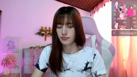 Snapshot of chloejohnsoon chatting on 01.08.26 Chloe online show from 01.08.26