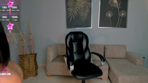 Chloe  OF chloemanson online show from 01.26.25