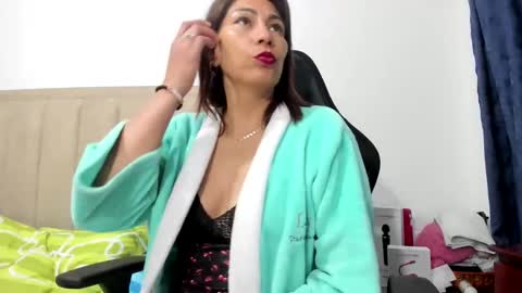 chloemiller   online show from 11.02.25