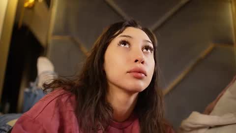 chloemin_ online show from 03.03.26