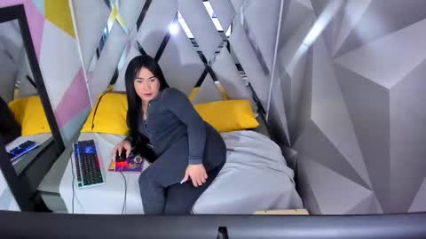 Snapshot of chloesweettt chatting on 02.11.26 Chloesweett online show from 02.11.26