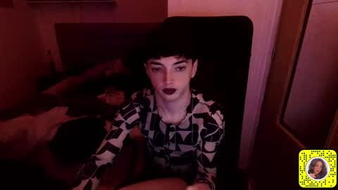 Snapshot of chloevenommm chatting on 04.19.26 chloevenommm online show from 04.19.26