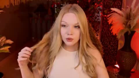 Snapshot of chloewight chatting on 03.19.26 ChloeWight online show from 03.19.26