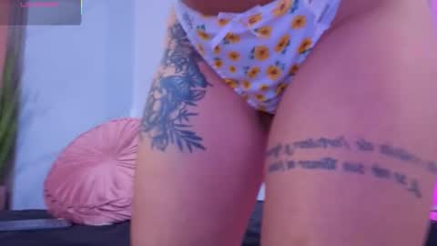 Snapshot of chlooee_ chatting on 12.05.25 Chlooe online show from 12.05.25