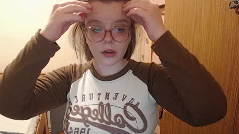 Snapshot of chmiri chatting on 12.18.24 chmiri online show from 12.18.24
