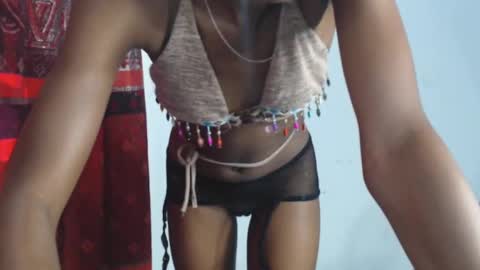 Snapshot of choco_petitqueen chatting on 12.27.24 choco_petitqueen online show from 12.27.24