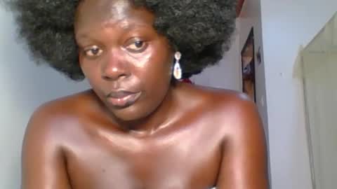 chocolate queen25 online show from 10.16.25