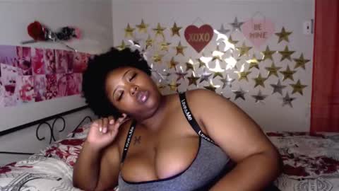 Snapshot of chocolatebunnyxx69 chatting on 10.08.25 Melina online show from 10.08.25