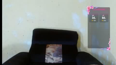 Snapshot of chocolatemilkebony chatting on 06.01.26 chocolatemilkebony online show from 06.01.26