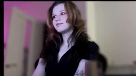 Snapshot of choimia chatting on 11.21.25 Lissa online show from 11.21.25