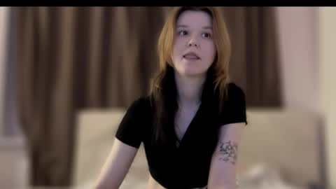 Snapshot of choimia chatting on 11.23.25 Lissa online show from 11.23.25