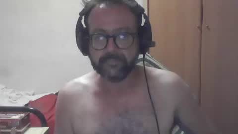 Snapshot of chokmak chatting on 10.02.25 chokmak online show from 10.02.25