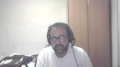 Snapshot of chokmak chatting on 10.04.25 chokmak online show from 10.04.25