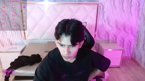 Snapshot of chos_tay chatting on 06.16.26 chos_tay online show from 06.16.26
