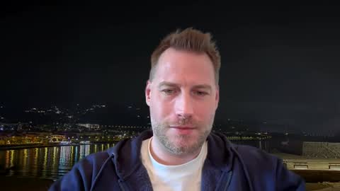 Snapshot of chris2021x chatting on 02.04.25 Chris online show from 02.04.25