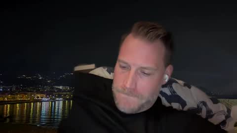 Snapshot of chris2021x chatting on 02.05.25 Chris online show from 02.05.25