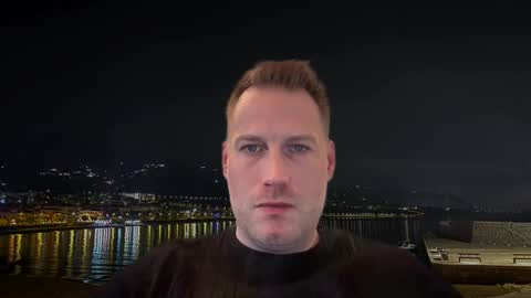 Snapshot of chris2021x chatting on 02.06.25 Chris online show from 02.06.25