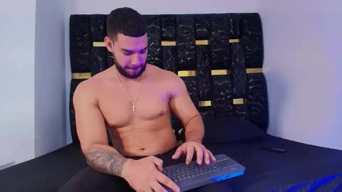 Chris B online show from 11.22.25